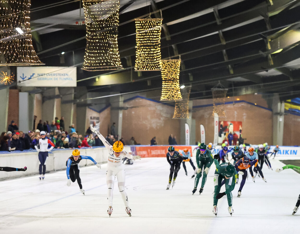 Weekend vol records, overwinningen en podiumplaatsen 4 HMU20251213194416 Albert Heijn Zaanlander MC7 Deventer 2434